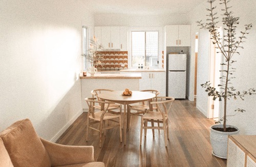North Creek Apartment | Cupola - Ocean views of Lennox head. Above award winning restaurant, Shelter.