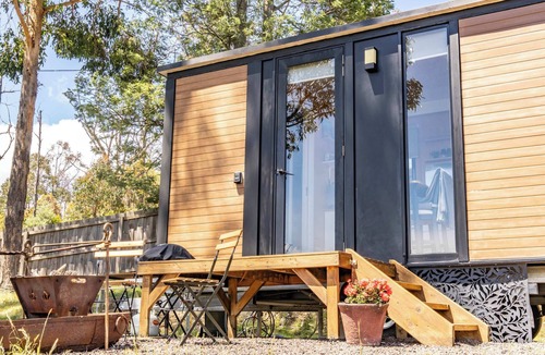 Cygnet House | Cygnet Valley Hideaway by Tiny Away