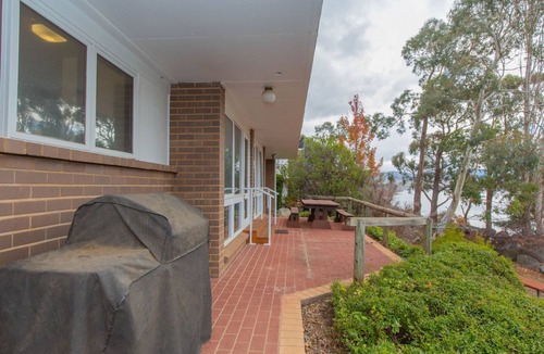 Jindabyne Apartment | Dauphine - 3/23 Townsend Street