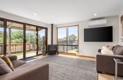 Portarlington House | Daze Away - A quiet corner of a beachy town.