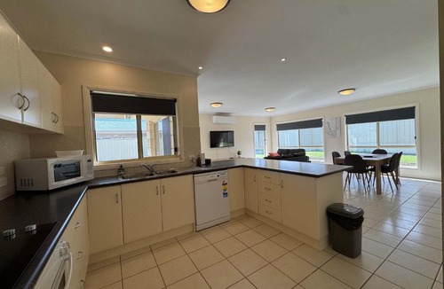 Waterhouse House | Dean's on McQueen - Pet Friendly Outside