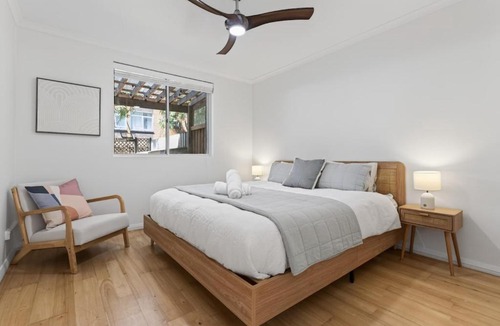 Dee Why Apartment | Dee Why Beachside 2BR with AC | 3min Walk to Beach