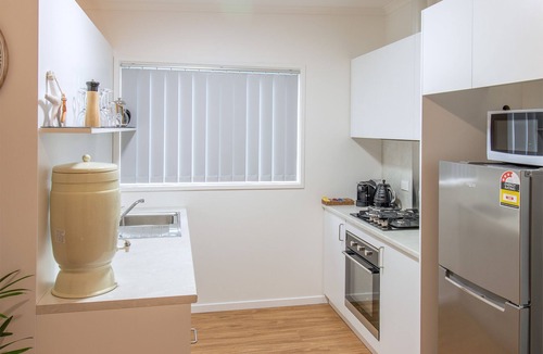 Mallacoota Apartment | Delightful studio situated in a koala corridor