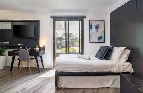 Greenacre House | Deluxe Family Room - Sleeps 5