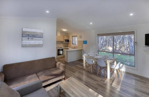 Deniliquin Other | Deniliquin Riverside Caravan Park