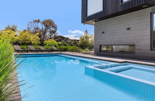 Mount Martha House | Designer House by the Village and Beach