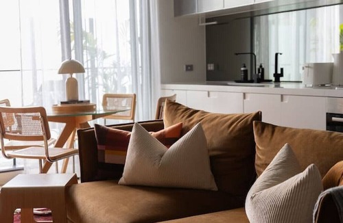 Prahran Apartment | Designer Retreat Near Chapel St and Transport