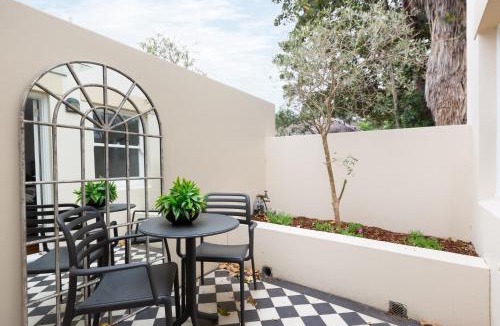 Lewisham Apartment | Designer Studio in Grand Manor 20 min From Sydney