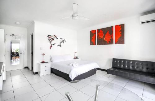 Dolphin Heads Apartment | DHR U120 - The Oceana