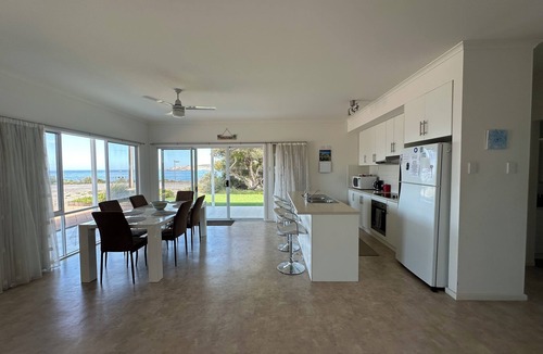 Ward House | Diamond View Beach House