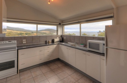 Alonnah House | Discover Bruny Island Holiday Accommodation