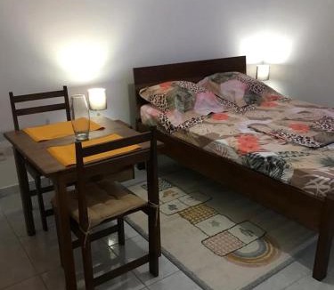 Les Hattes Apartment | Discrétion 17 B