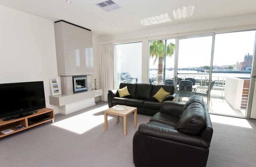 New Port House | "DOLPHIN COVE" - waterfront views near Semaphore Beach