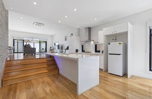 Chadstone House | Domi Rentals - The Atkinson Home