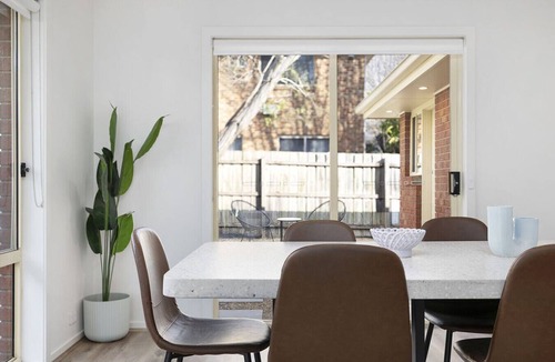 Glen Waverley House | Domi Rentals - The Willow Home