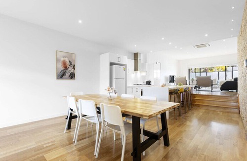 Chadstone House | Domi Rentals The Chadstone Homes