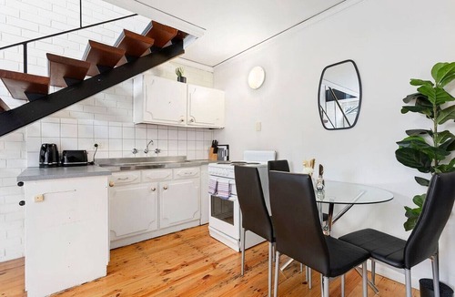 Murrumbeena Apartment | Domi Rentals - The Murra Apartment