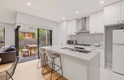 Clayton House | Domi Rentals - The Ormond House