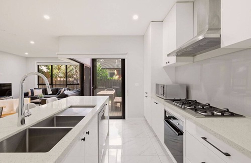 Clayton House | Domi Rentals - The Ormond House