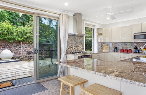 Wentworth Falls House | Donlen Cottage Wentworth Falls 180 Degree Views