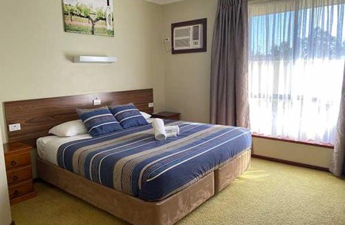 Donnybrook Hotel | Donnybrook Motel