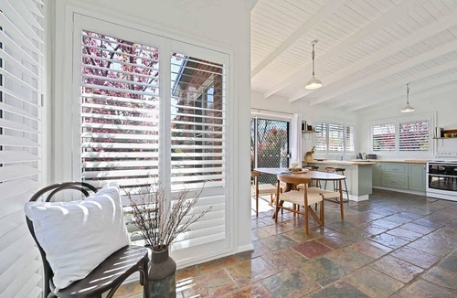 Orange East House | Dora Cottage Fireplace + Firepit Walk to CBD