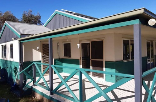 Venus Bay House | Double block - perfect for cricket, footy, dogs, kids and relaxation.
