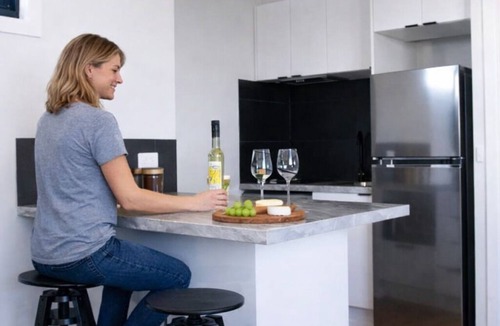 Mount Martha Apartment | Double Person Bath, 200M to Beach & Relaxing Stay