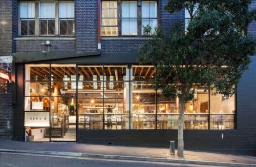 Surry Hills Apartment | Downtown Cozy Retreat by Central Station