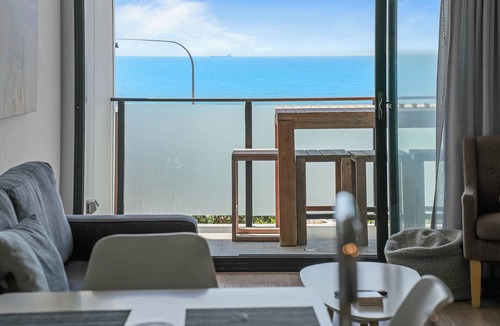 Newcastle Apartment | Dream Apartment on Newcastle Beach