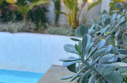 Sorrento House | Dreaming of a sun drenched deck, stunning pool and luxe style (sleeps 7)