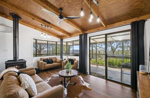 Vacy Cabin | Dreamtime Spa Cabin - escape, relax and enjoy amazing views!