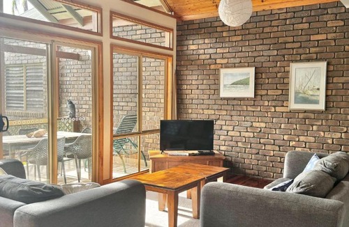 Angourie House | Drift - Lifestyle Yamba