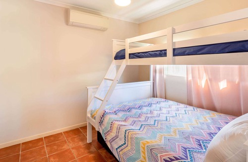 Yeppoon Apartment | Driftwood on the Beach - Ground floor Unit 5