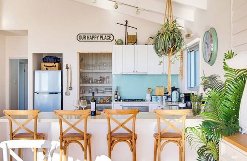 Tuross Head House | Driftwood, where coastal elegance meets contemporary comfort.