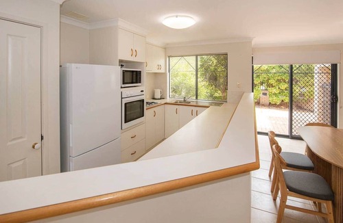 West Busselton House | Duchess Beach Retreat- Town Central