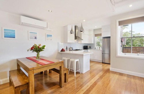 Coogee Apartment | DUDL3C - Lovely Modern Coogee Apartment