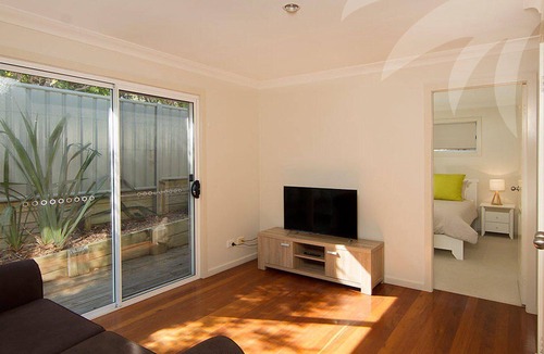 Boomerang Beach Apartment | Dunes - Pacific Palms Holidays