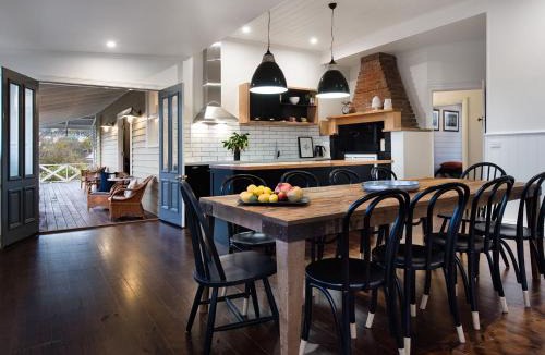 Daylesford House | Dunroman - modern comfort, old world charm
