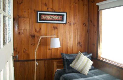 Ocean Beach Ski Chalet | Eagles Nest Ocean Lookout Coastal Couple Getaway