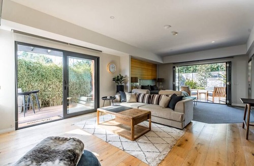 Mount Eliza Villa | Earimil Villas - Villa 2