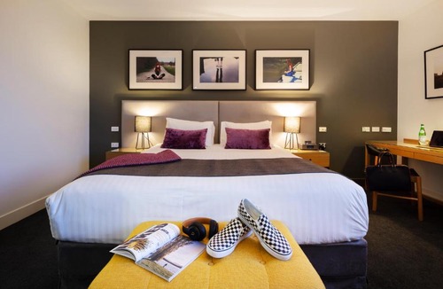 Griffith Hotel | East Hotel and Apartments