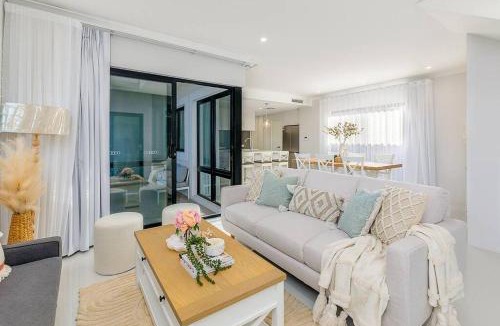 East Victoria Park House | East Vic Park Luxe New Home