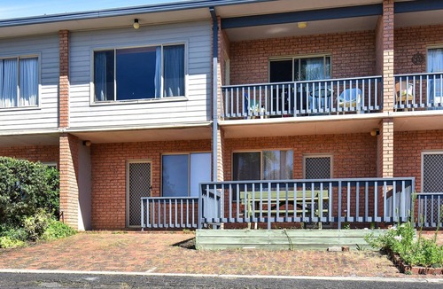 Bermagui Apartment | Eastview Unit 3 - Sunny outlook
