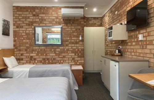 Margaret River Hotel | Edge Of The Forest Motel