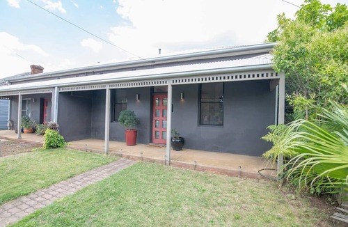 Glenroi House | Edward Cottage - Trendy East Orange, Close to CBD