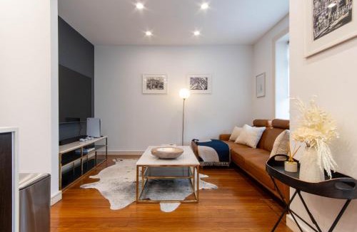 Glebe Apartment | Eggie's Nest - Luxurious City Apartment