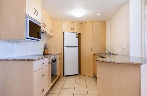 Yeppoon Apartment | Eight, Villa Mar Colina