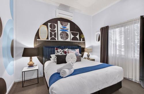 Cessnock House | Eleda House - Retro Hidden Gem