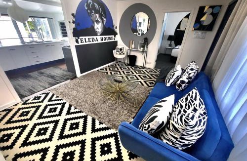 Cessnock House | Eleda House - Retro Hidden Gem